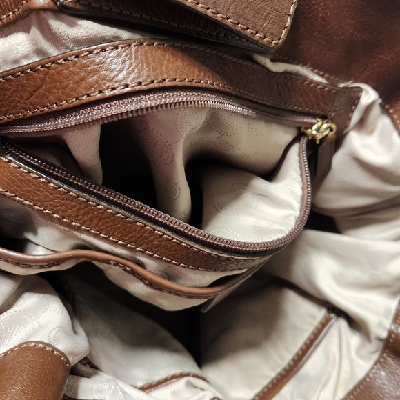 Michael Kors Tan & Brown Gansevoort Shoulder Bag - Picture 8 of 10